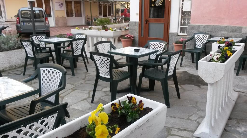 Hotel Riz Finale Ligure Zewnętrze zdjęcie